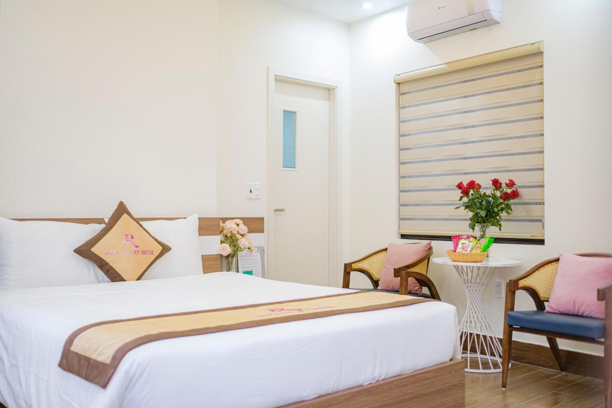 Hotel Roza Palace Cat Ba